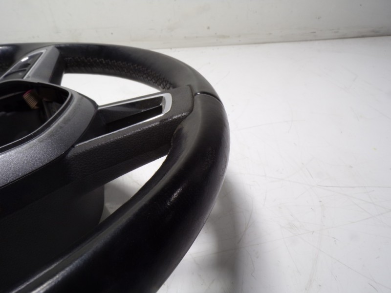 Recambio de volante para skoda rapid 1.6 tdi dpf referencia OEM IAM 5L0419091GMCR 5L0419091G 