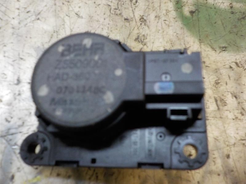 Recambio de motor electrico para peugeot 308 1.6 hdi referencia OEM IAM 6479E1  