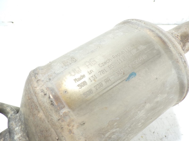 Recambio de catalizador para volkswagen caddy furgón/kombi 2.0 tdi referencia OEM IAM 2K0254300HX 5Q0131701 