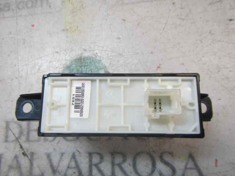 Recambio de mando multifuncion para peugeot 208 1.2 12v vti referencia OEM IAM   