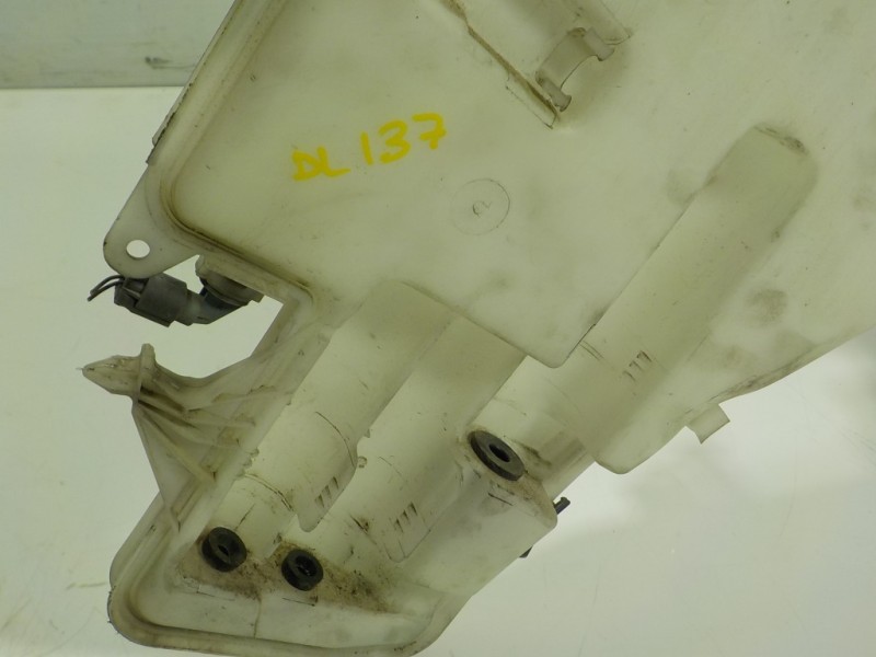 Recambio de deposito limpia para bmw x1 (e84) sdrive 20d referencia OEM IAM 61667238666 2992304 