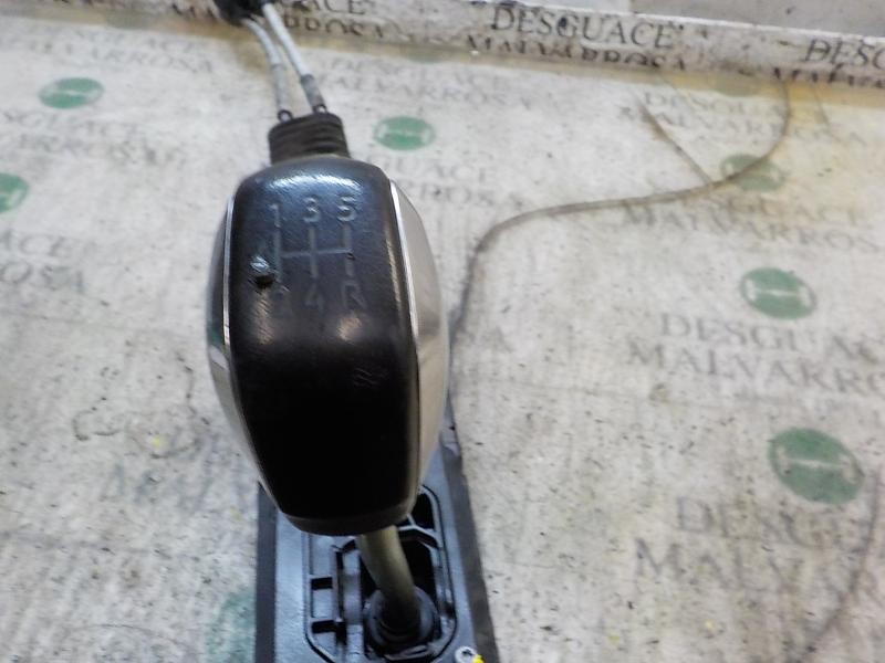 Recambio de palanca cambio para peugeot 308 1.6 hdi referencia OEM IAM 9806936580  