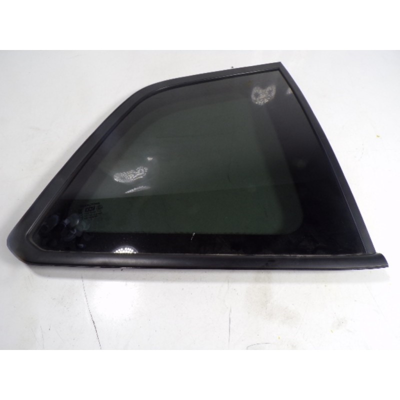 Recambio de cristal custodia trasero derecho para ssangyong rodius 2.2 td cat referencia OEM IAM   