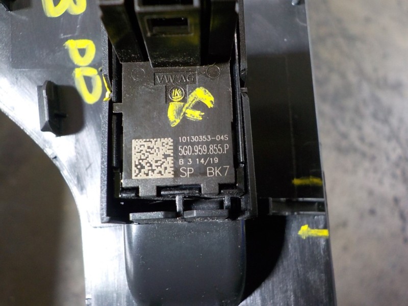 Recambio de mando elevalunas delantero derecho para seat ibiza (kj1) 1.0 referencia OEM IAM  5G0959855P 