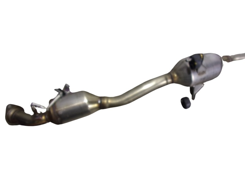 Recambio de catalizador para toyota corolla cross hybrid 1.8 referencia OEM IAM 1741037F20  