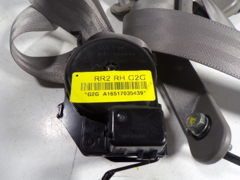 Recambio de cinturon seguridad trasero derecho para ssangyong rodius 2.2 td cat referencia OEM IAM   