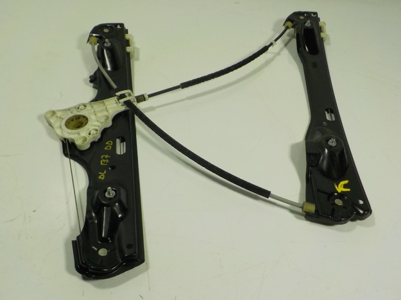 Recambio de elevalunas delantero derecho para bmw x1 (e84) sdrive 20d referencia OEM IAM 51332990386 2990294 