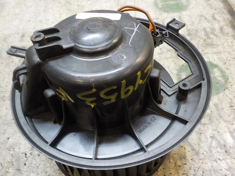 Recambio de motor calefaccion para volkswagen golf vi (5k1) advance referencia OEM IAM 1K1820015J 3C1820015N 