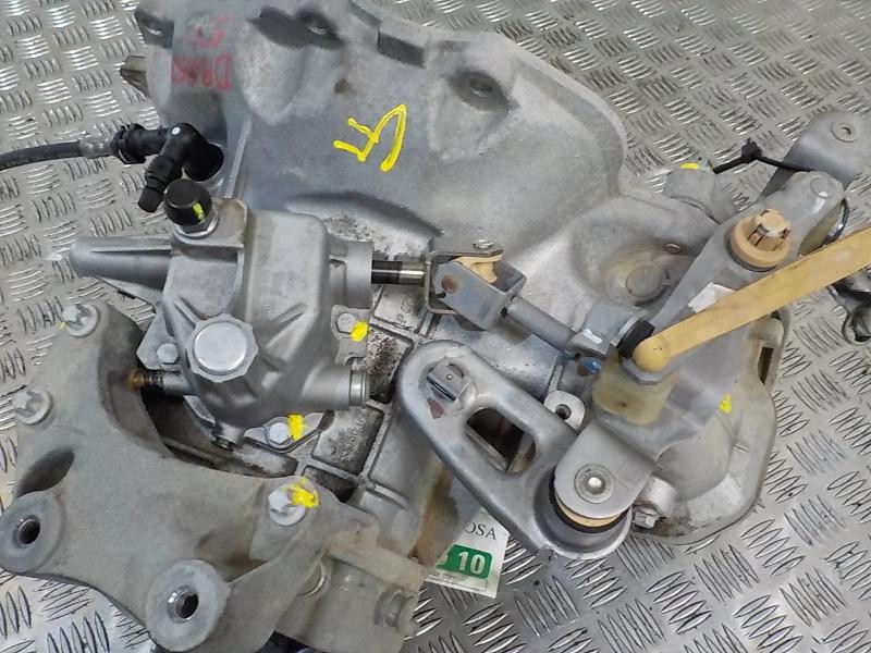 Recambio de caja cambios para opel corsa e edition referencia OEM IAM 24581813  