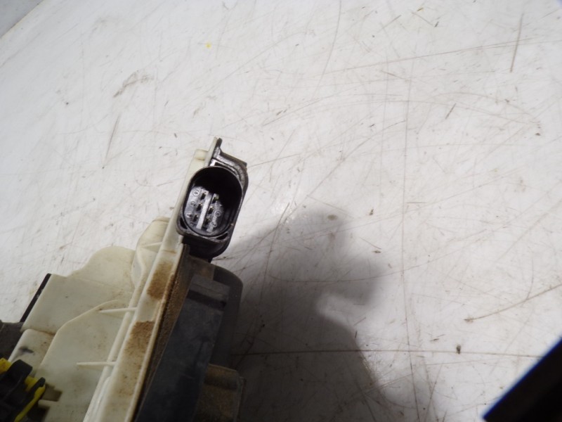 Recambio de cerradura puerta trasera derecha para seat ibiza (6p1) 1.2 tsi referencia OEM IAM 6J0839016F 6J0839016F 