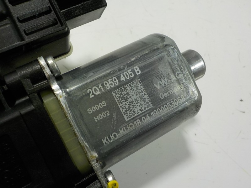 Recambio de motor elevalunas delantero izquierdo para seat ibiza (kj1) 1.0 referencia OEM IAM 2Q1959881B 2Q1959405B 
