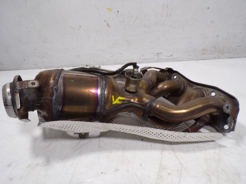 Recambio de catalizador para toyota c-hr 132 kw referencia OEM IAM 17141F2050  