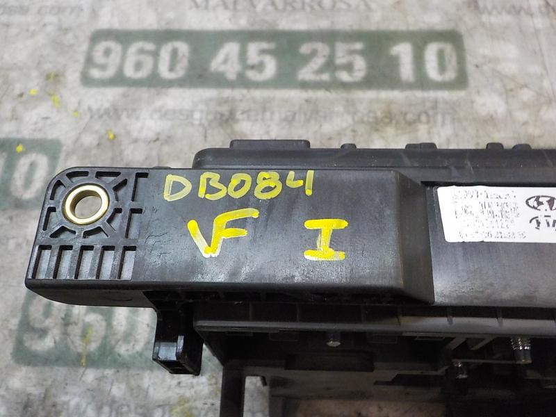 Recambio de caja reles / fusibles para kia pro_cee´d 2.0 crdi referencia OEM IAM 919501H030  