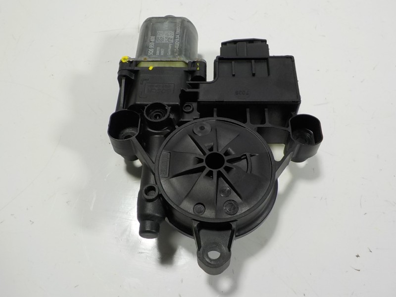 Recambio de motor elevalunas trasero derecho para seat ibiza (kj1) 1.0 referencia OEM IAM 5Q0959812D 5Q0959408 