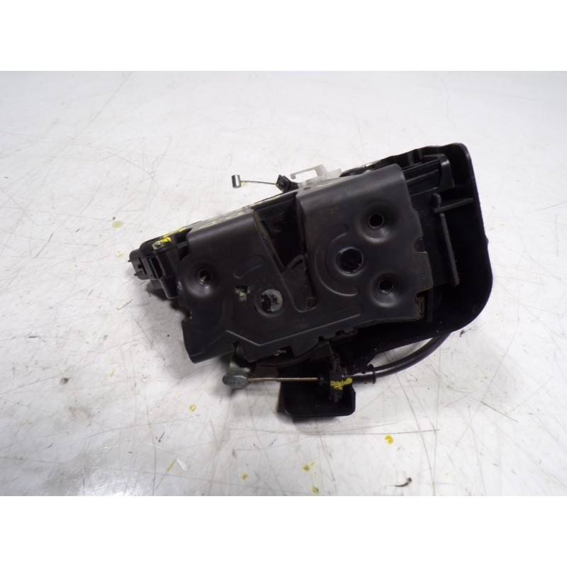 Recambio de cerradura puerta delantera derecha para volvo c30 1.6 diesel cat referencia OEM IAM  30799302 A048069