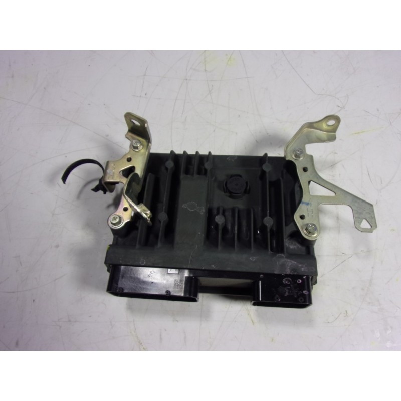 Recambio de centralita motor uce para toyota c-hr 132 kw referencia OEM IAM 89661F4390 89661F4390 MB2763002130