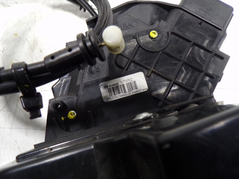 Recambio de cerradura puerta delantera derecha para volvo c30 1.6 diesel cat referencia OEM IAM  30799302 A048069