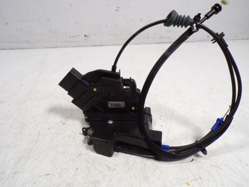 Recambio de cerradura puerta delantera izquierda para volvo c30 1.6 diesel cat referencia OEM IAM  30799308 A048069