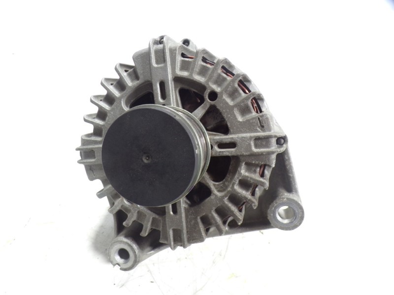Recambio de alternador para bmw x1 (e84) xdrive 18d referencia OEM IAM 12318509023 8507624 