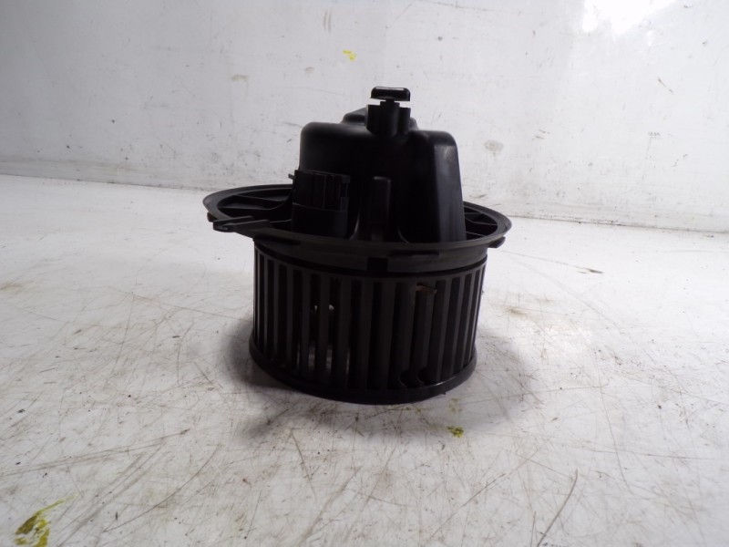 Recambio de motor calefaccion para volkswagen caddy furgón/kombi 2.0 tdi referencia OEM IAM 1K1819015E 1K1819015F 