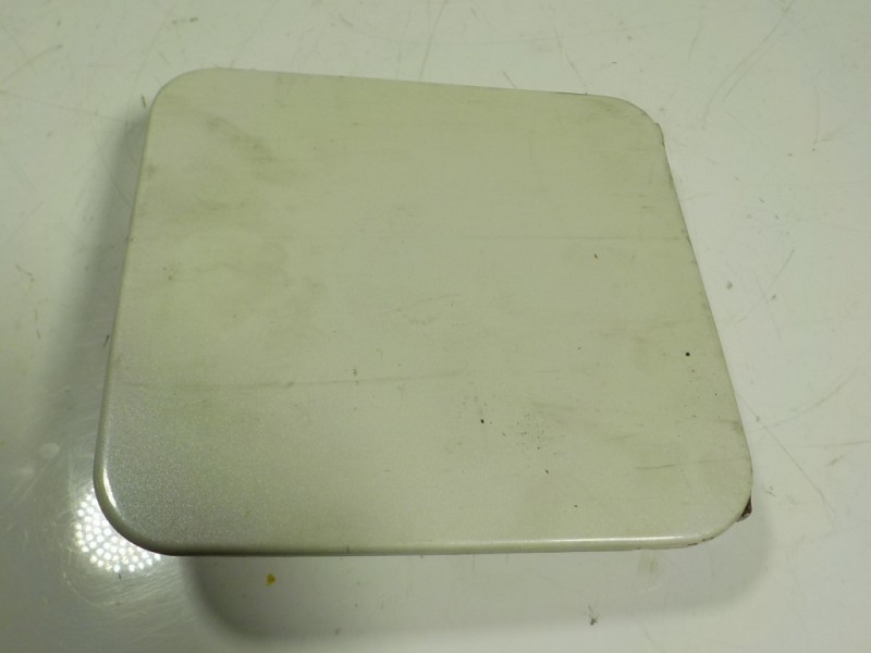 Recambio de tapa combustible para nissan pulsar (c13) 1.5 turbodiesel cat referencia OEM IAM G88303ZLMA  