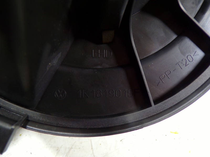 Recambio de motor calefaccion para volkswagen caddy furgón/kombi 2.0 tdi referencia OEM IAM 1K1819015E 1K1819015F 