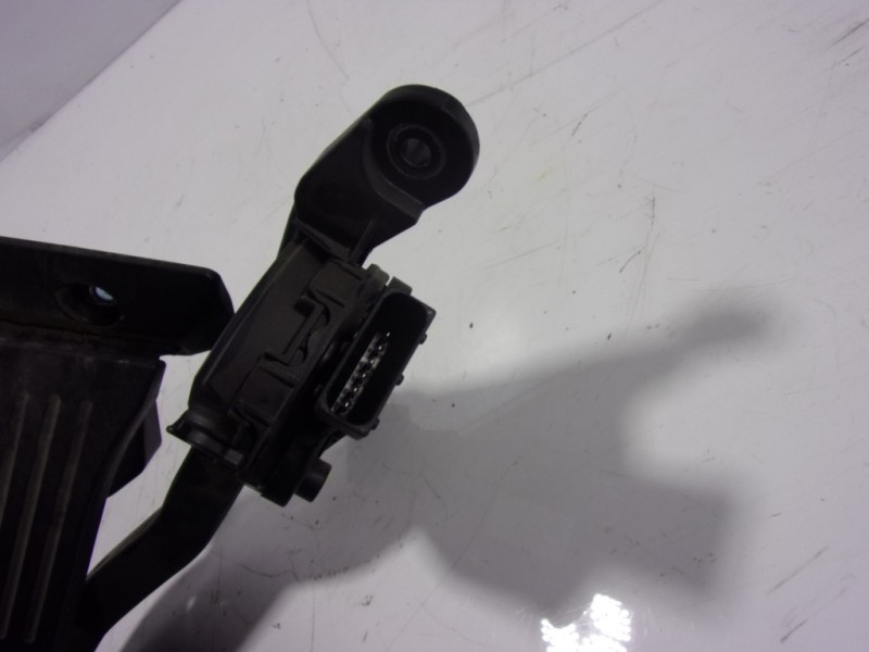 Recambio de potenciometro pedal para kia cee´d 1.6 gdi cat referencia OEM IAM 32700A6100 327003XXXXX 