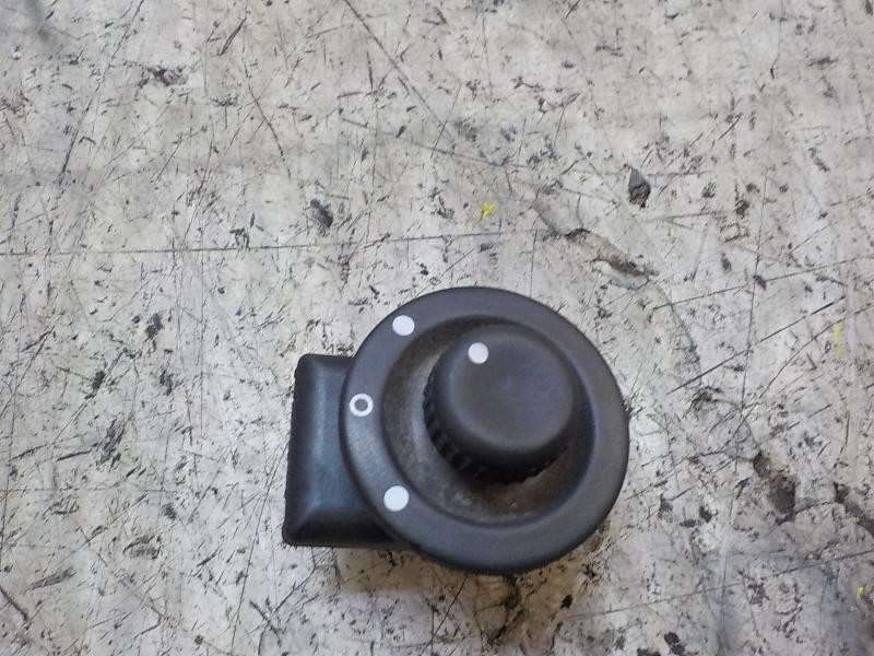 Recambio de mando retrovisor para renault kangoo 1.5 dci diesel fap referencia OEM IAM 255704649R  