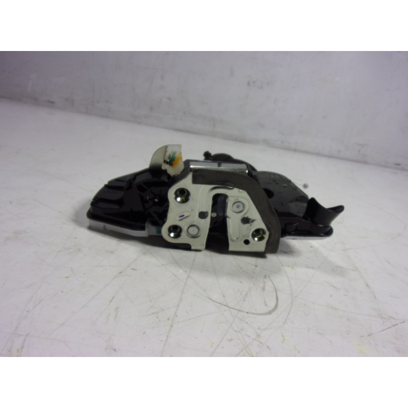 Recambio de cerradura puerta delantera izquierda para toyota c-hr 132 kw referencia OEM IAM 6904002491  