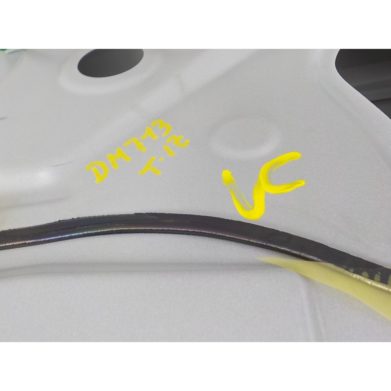 Recambio de puerta trasera izquierda para toyota corolla cross hybrid 1.8 referencia OEM IAM 6700416280  