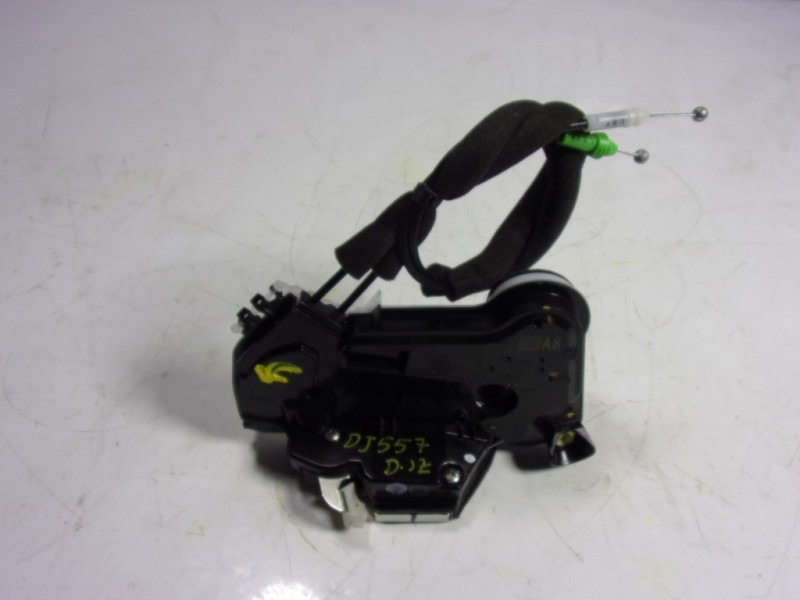 Recambio de cerradura puerta delantera izquierda para toyota c-hr 132 kw referencia OEM IAM 6904002491  