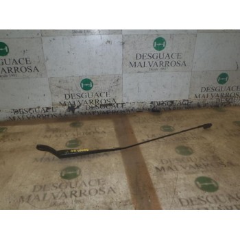 BRAZO LIMPIA DELANTERO DERECHO 