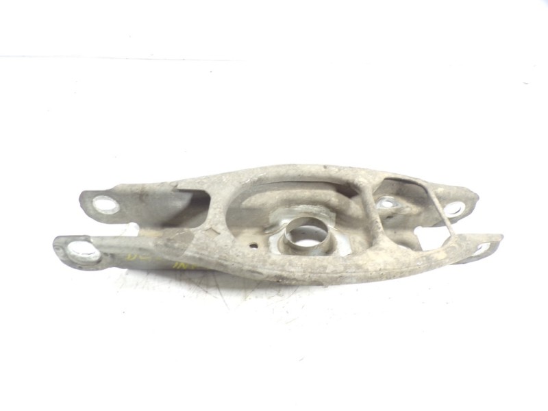 Recambio de brazo suspension inferior trasero derecho para bmw x1 (e84) xdrive 18d referencia OEM IAM 33326772899  
