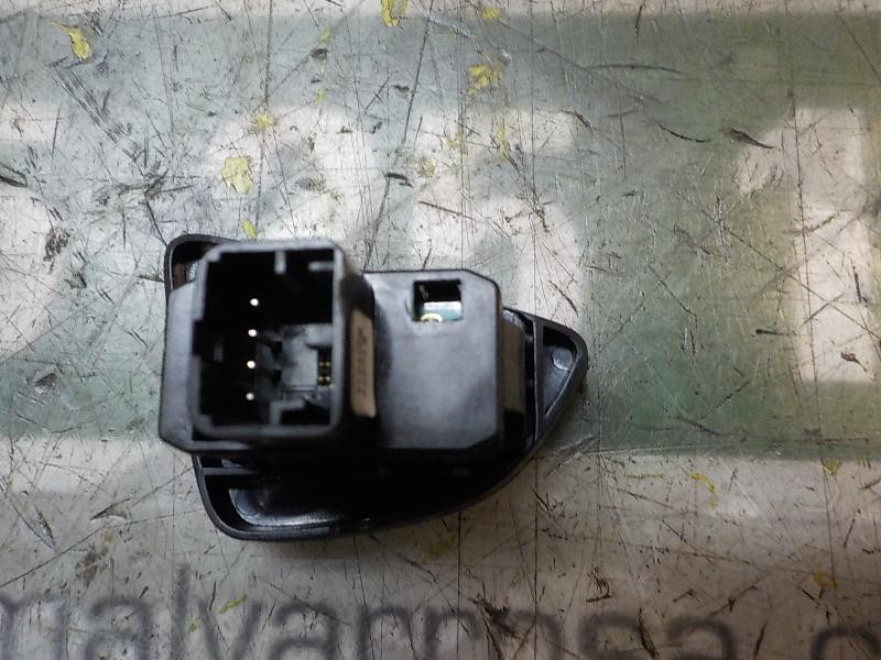 Recambio de mando elevalunas delantero derecho para ford ka (ccu) trend + referencia OEM IAM 1571470  