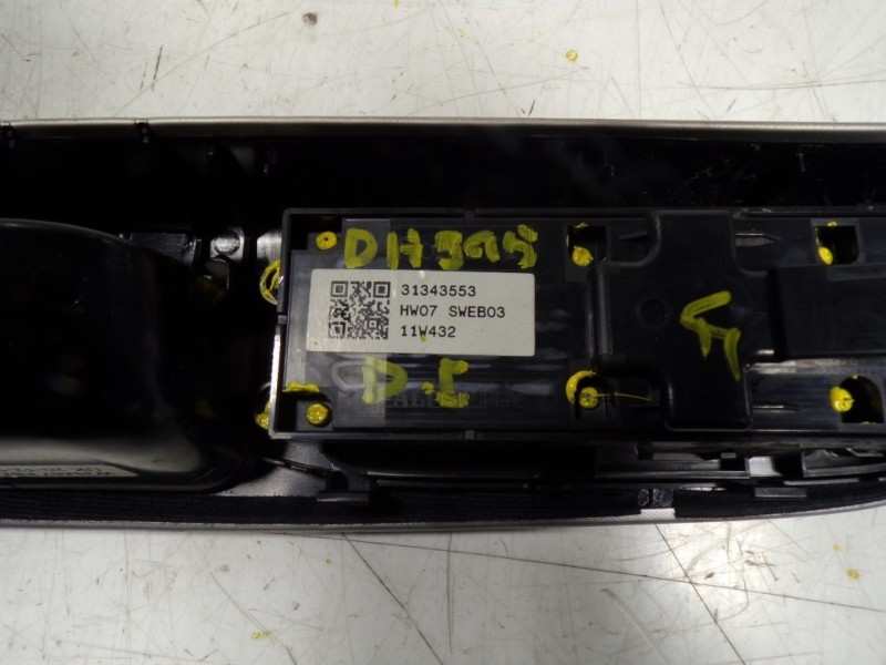 Recambio de mando elevalunas delantero izquierdo para volvo c30 1.6 diesel cat referencia OEM IAM 31343553 31343553 HW07SWEB03