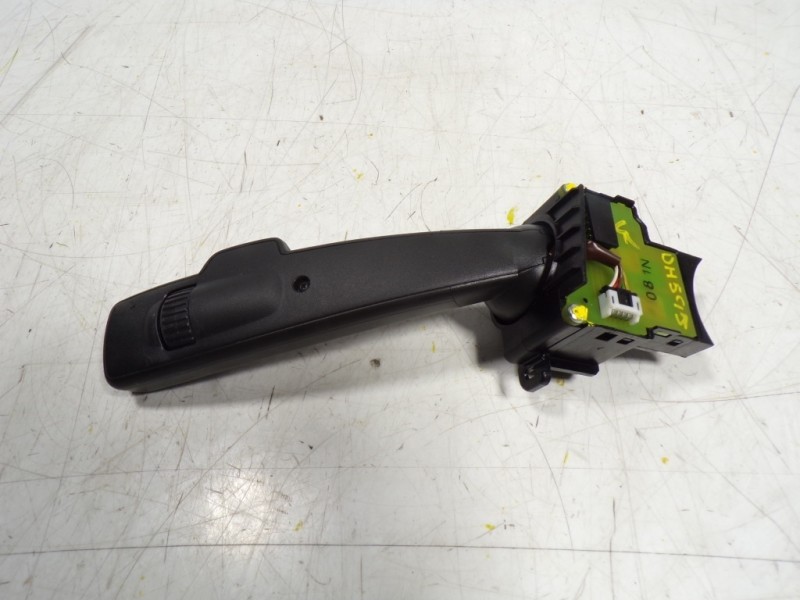 Recambio de mando limpia para volvo c30 1.6 diesel cat referencia OEM IAM 8691993  