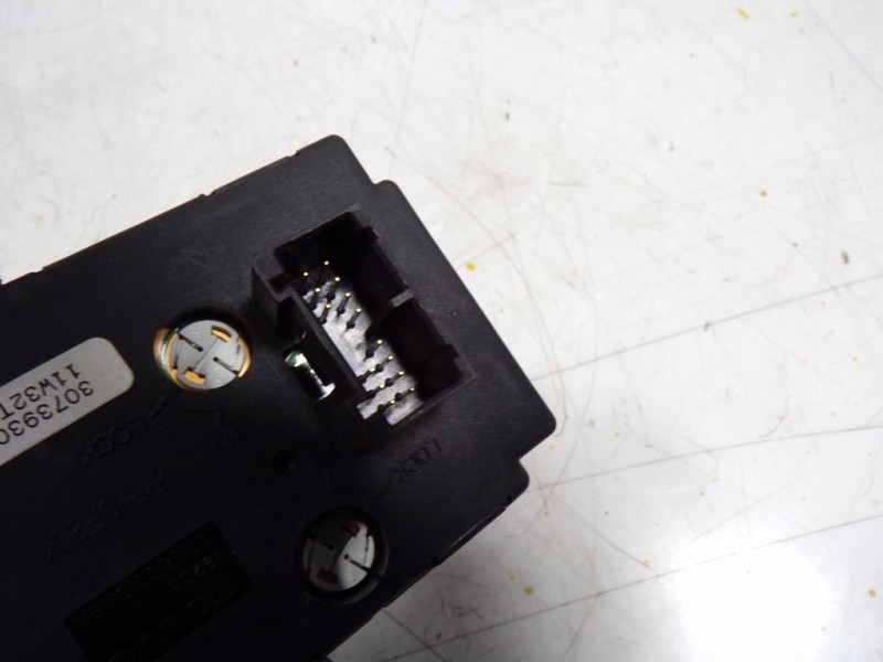 Recambio de mando luces para volvo c30 1.6 diesel cat referencia OEM IAM 30739300 30739300 