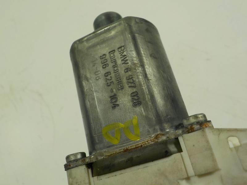 Recambio de motor elevalunas delantero derecho para bmw x1 (e84) sdrive 20d referencia OEM IAM 67626927028 6927028 