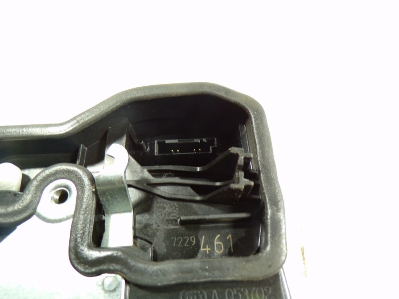 Recambio de cerradura puerta delantera izquierda para bmw x1 (e84) xdrive 18d referencia OEM IAM 51217229461 7229461 