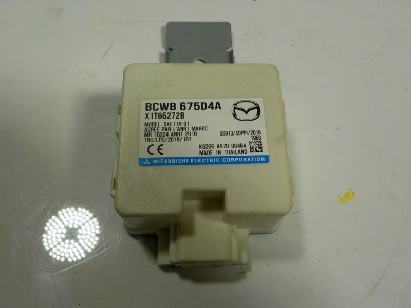 Recambio de modulo electronico para mazda 3 berlina (bp) evolution referencia OEM IAM  BCWB675D4A 