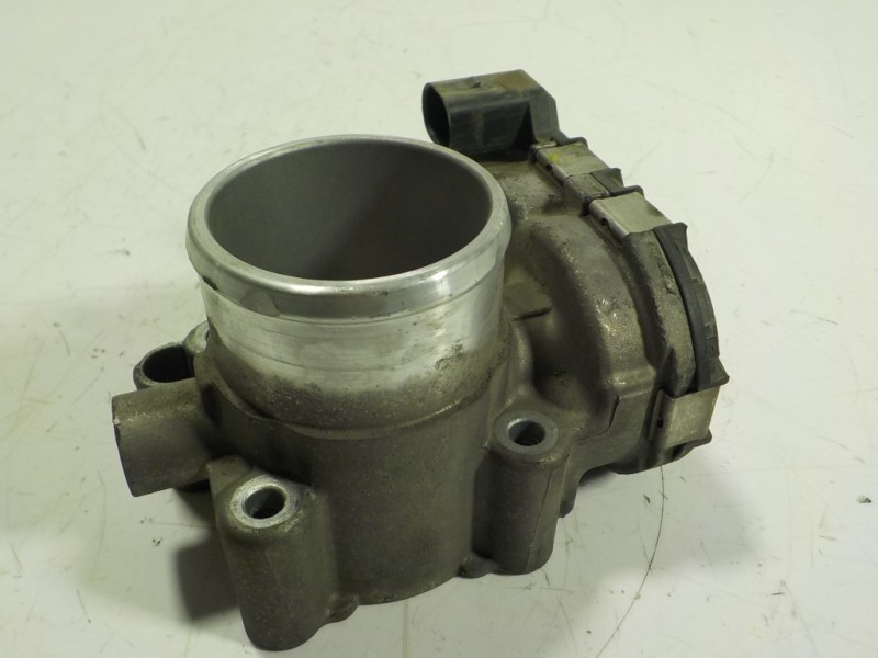 Recambio de caja mariposa para ford fiesta (cb1) 1.25 16v cat referencia OEM IAM 1745465 8A6G9F991AC 