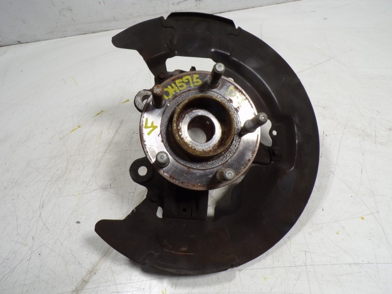 Recambio de mangueta delantera izquierda para volvo c30 1.6 diesel cat referencia OEM IAM 30760282  