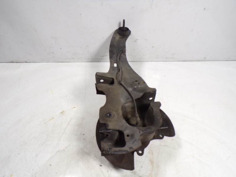 Recambio de mangueta trasera derecha para volvo c30 1.6 diesel cat referencia OEM IAM 30736775  