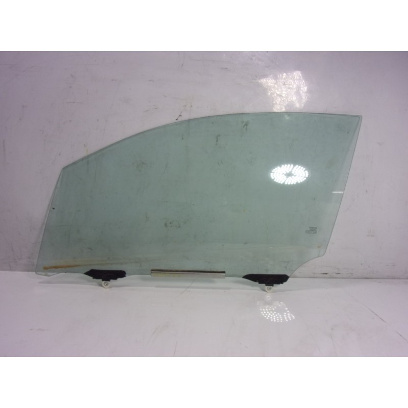 Recambio de cristal puerta delantero izquierdo para toyota c-hr 132 kw referencia OEM IAM 68102F4010  