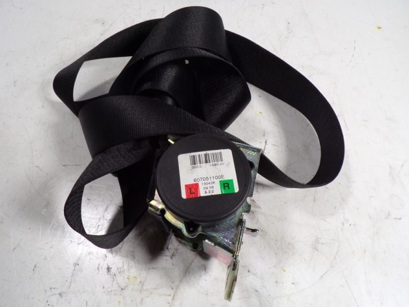 Recambio de cinturon seguridad trasero izquierdo para bmw x1 (e84) xdrive 18d referencia OEM IAM 72112991295 607051100E 