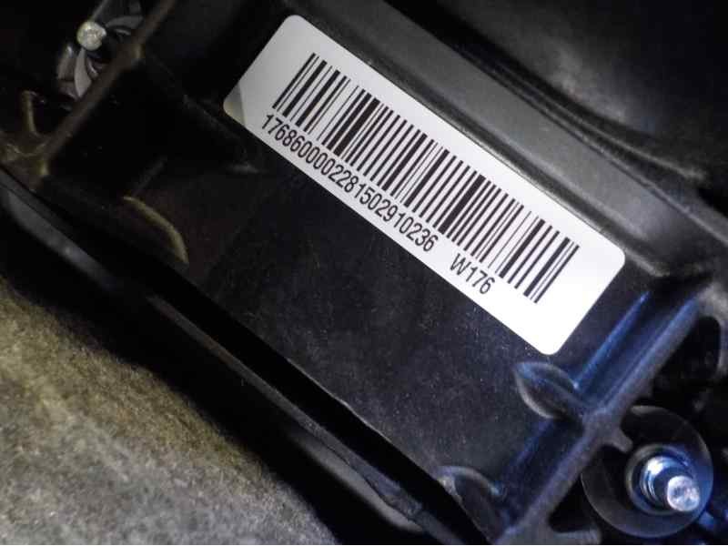 Recambio de salpicadero para mercedes-benz clase a (w176) 2.1 cdi cat referencia OEM IAM A17668018019H68 A1768600002 