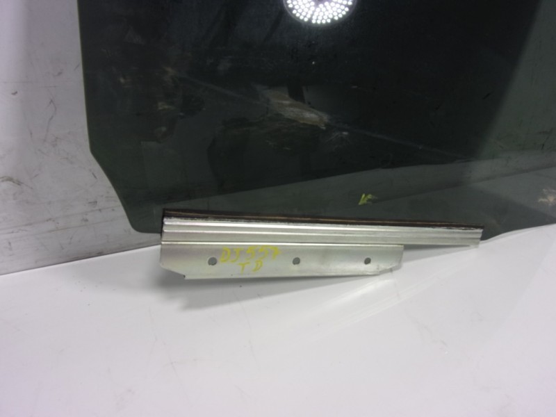 Recambio de cristal puerta trasero derecho para toyota c-hr 132 kw referencia OEM IAM 68103F4020  