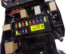 Recambio de caja reles / fusibles para kia cee´d 1.6 gdi cat referencia OEM IAM 91303A2650 919513X150  2
