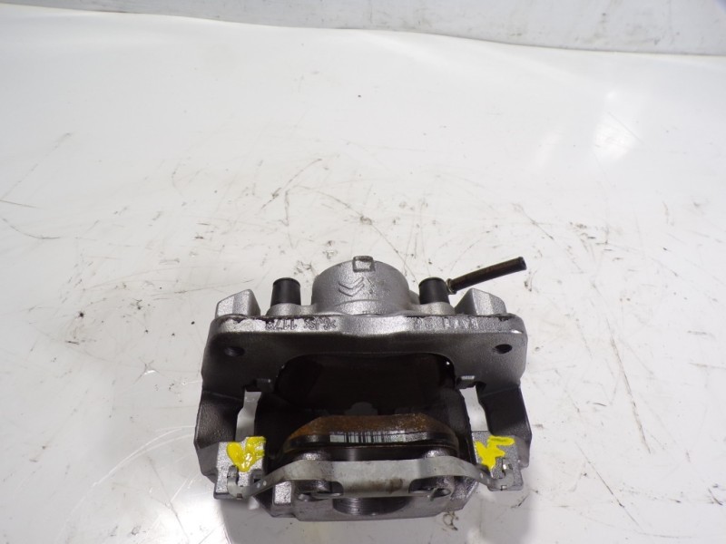 Recambio de pinza freno delantera derecha para toyota proace city 1.2 12v referencia OEM IAM   