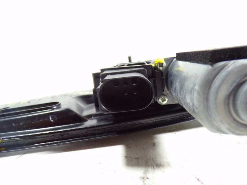 Recambio de elevalunas trasero derecho para bmw x1 (e84) xdrive 18d referencia OEM IAM 51352990388  1060734